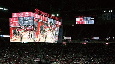 美国丰田中心篮球场显示屏